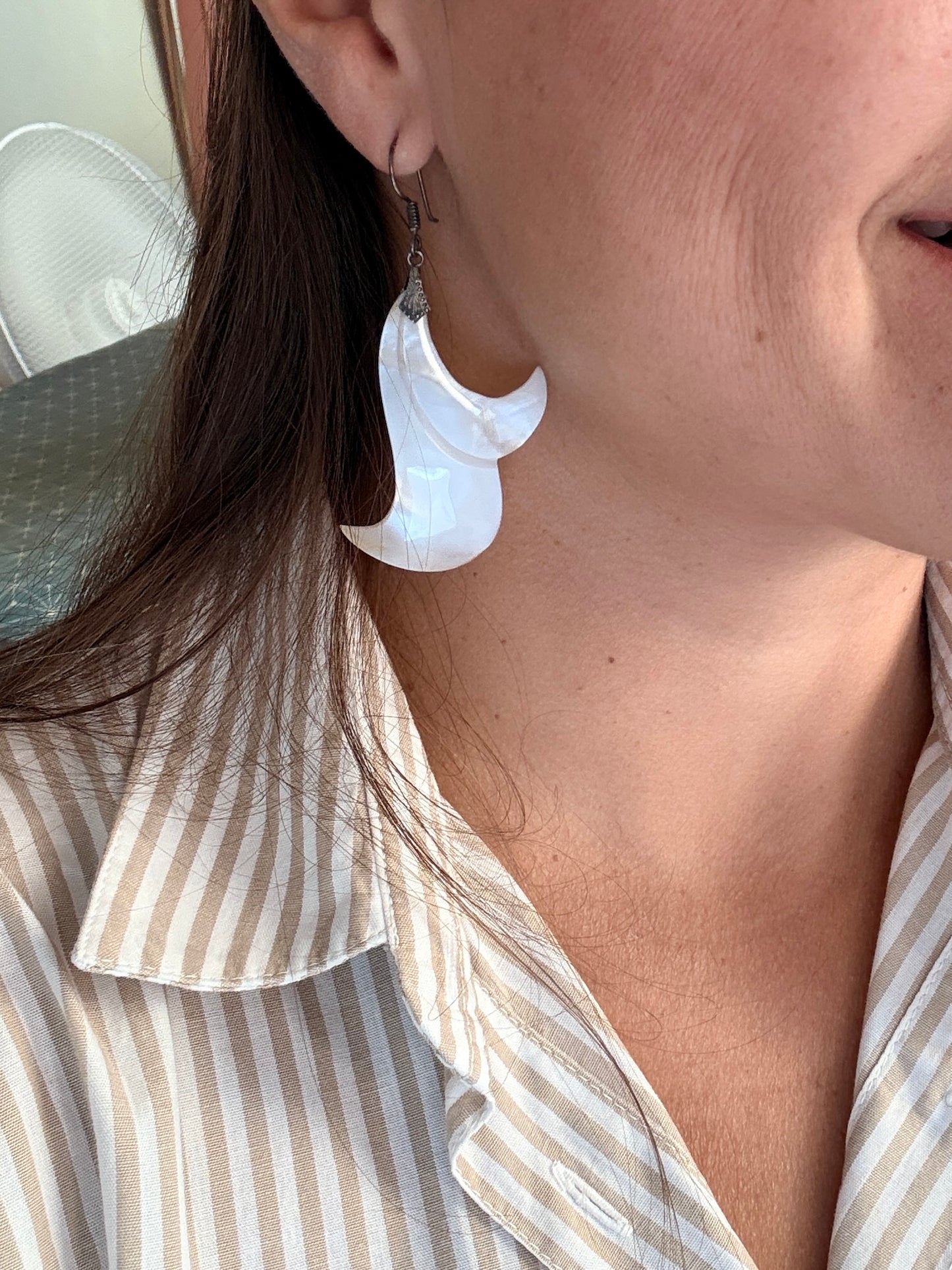 Boucles d’oreilles vintage artisanales en nacre