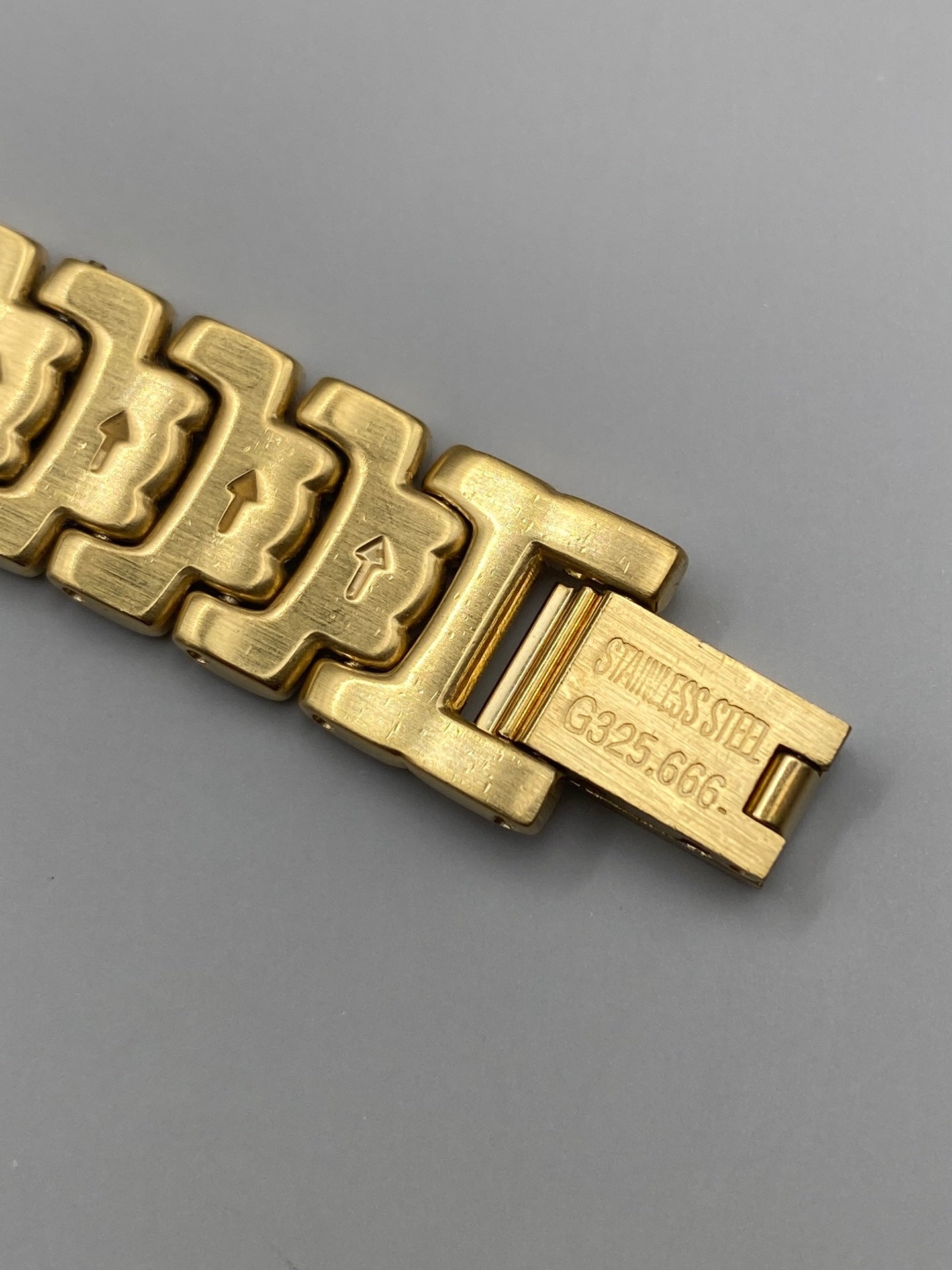 Montre Tissot vintage quartz 90s