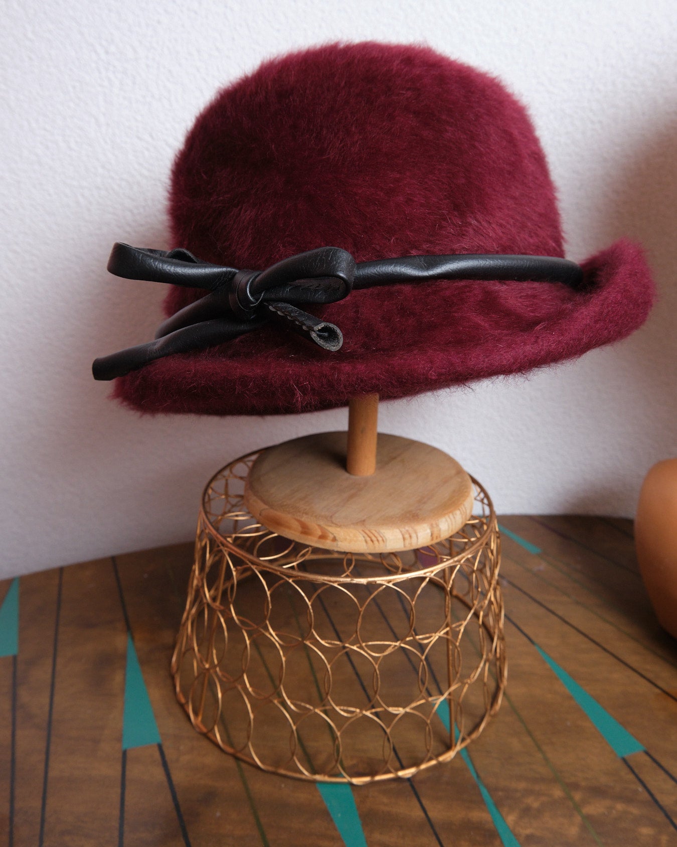 Chapeau vintage bordeaux effet angora