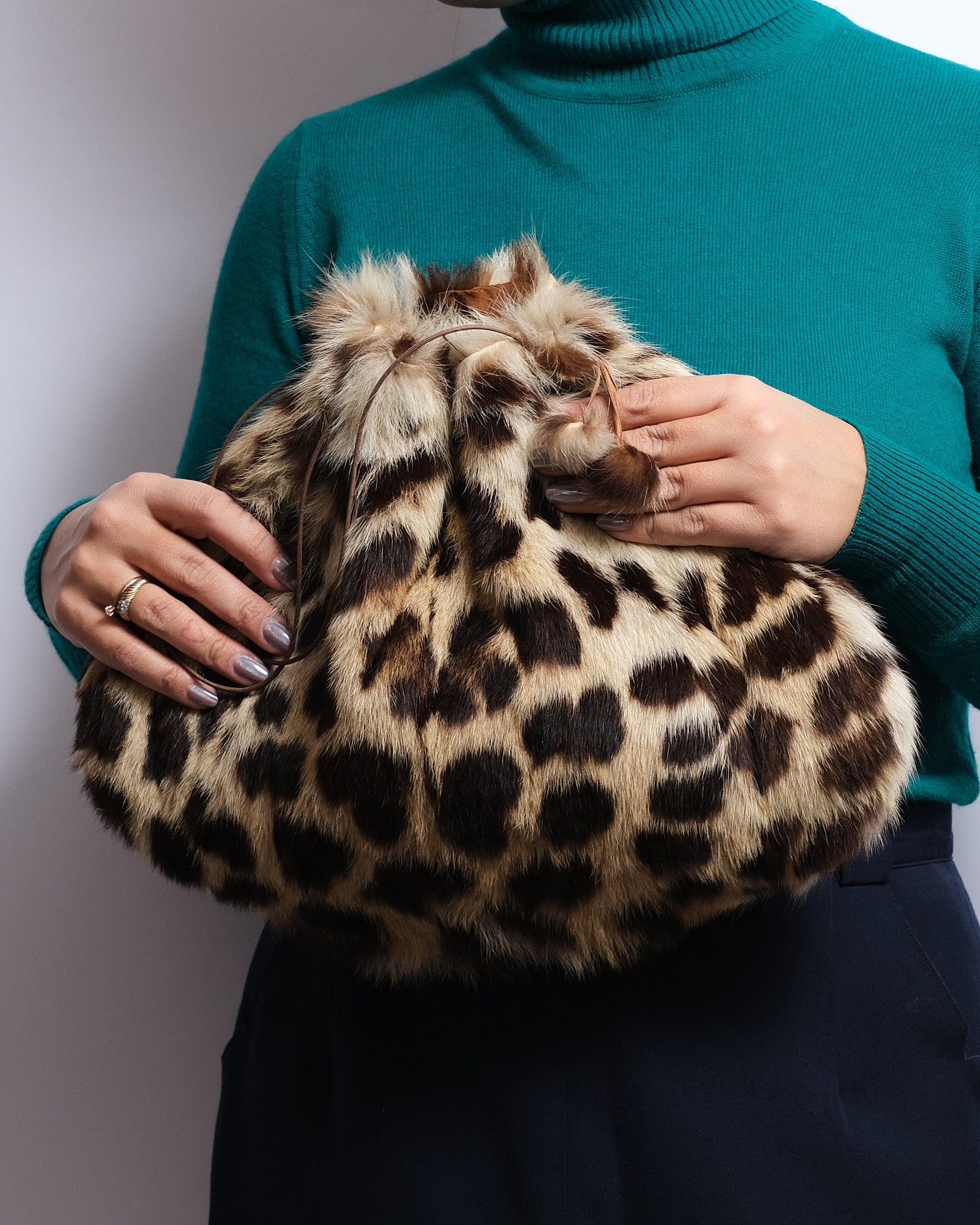 Sac Vintage en vraie Fourrure – Chauffe-Mains – Années 80