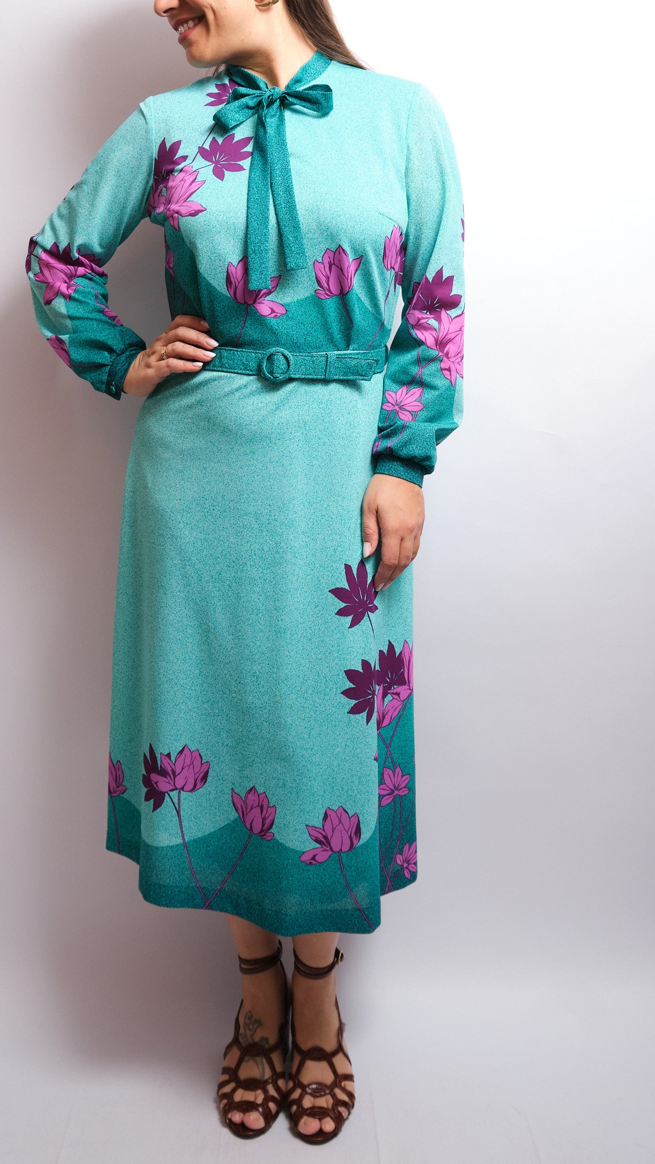 Robe vintage années 60 – imprimé floral, esprit rétro iconique