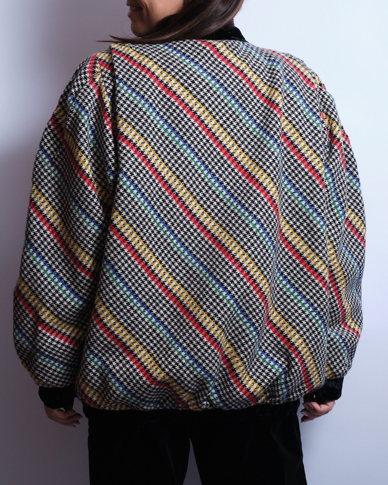 Manteau oversize à motif multicolore – Velours noir – Création artisanale des années 80