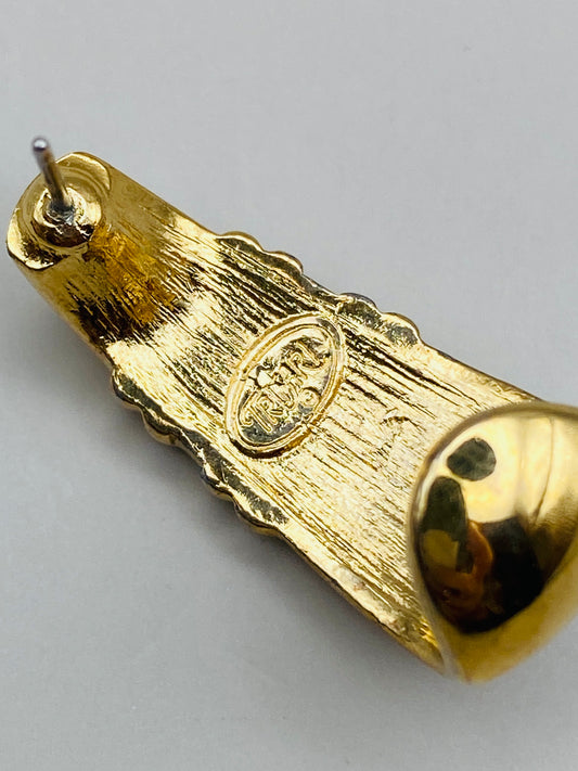 Boucles d’oreilles vintage Trifari – Sculpturales dorées