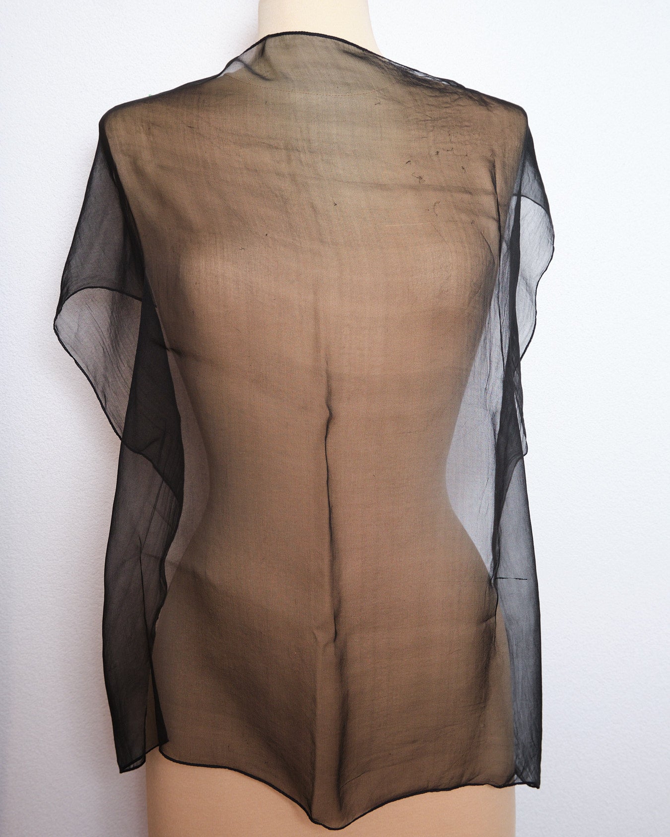 Foulard vintage en crêpe de soie noir