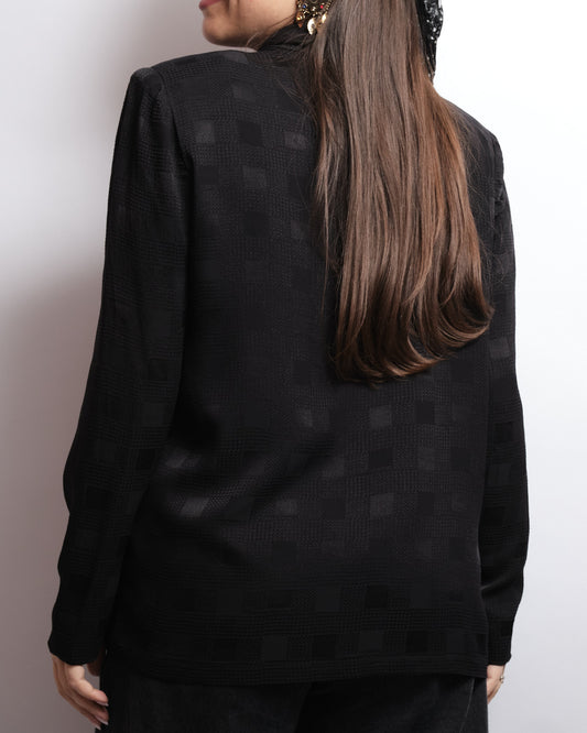 Chemisier vintage couture en Soie de chez Gianni Versace – lavallière amovible, noir texturé