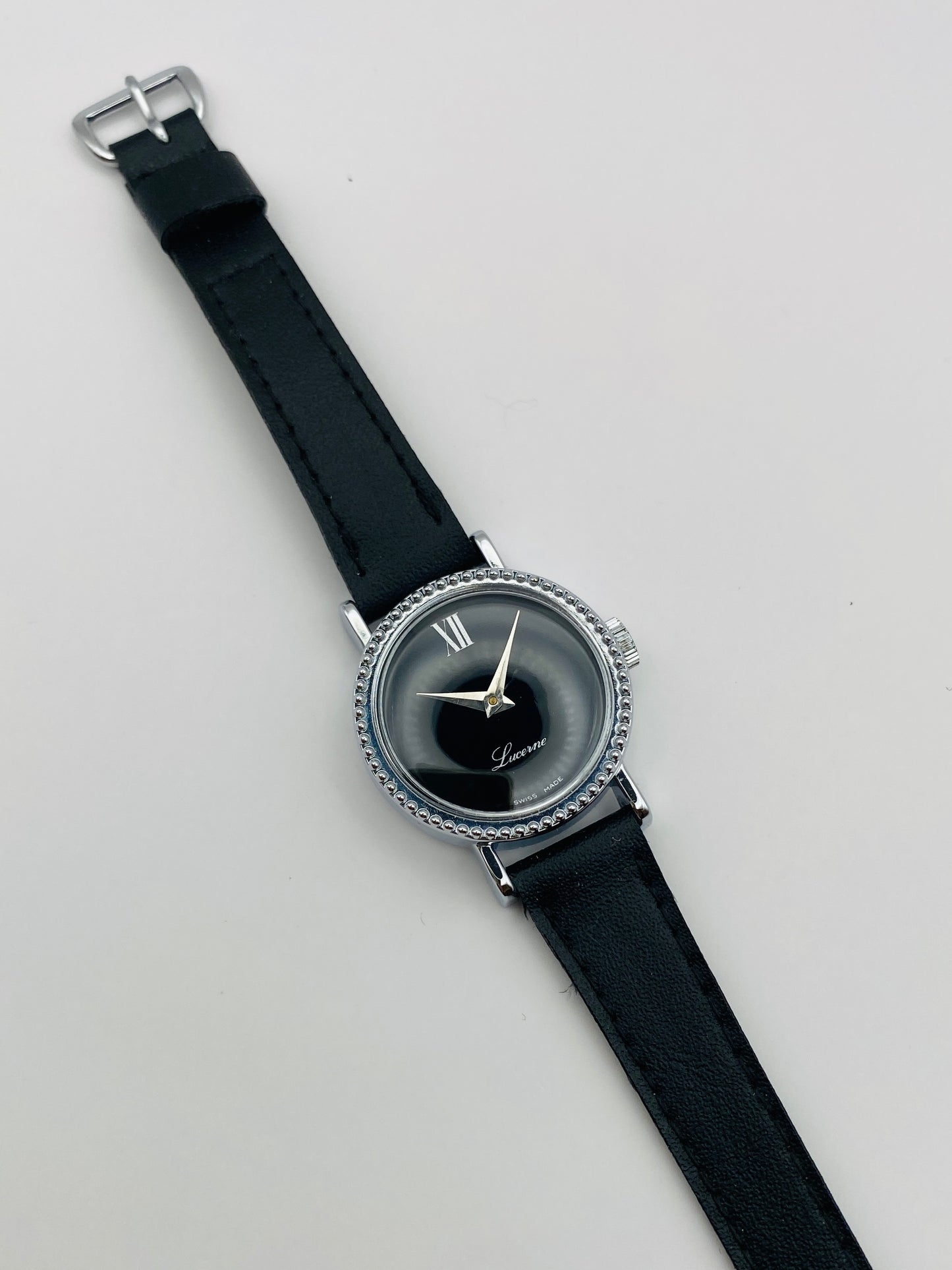 Montre vintage mécanique Lucerne – New Old Stock – Swiss Made