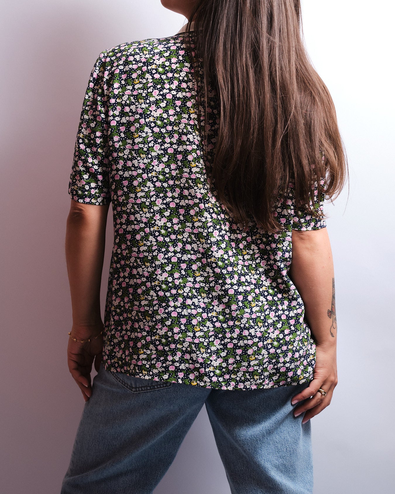 Chemisier vintage en pure soie — imprimé floral années 70