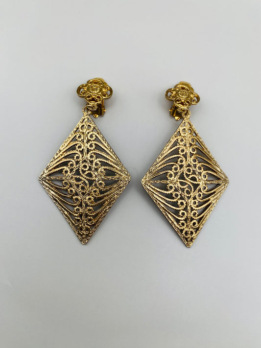 Clips d’oreilles vintage – Filigrane doré, années 70